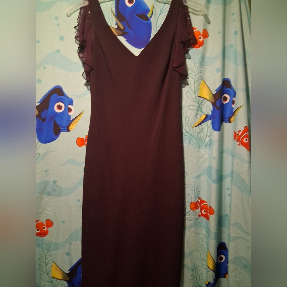 Elegant Plum V-Neck Women’s Dress with Ruffled Cap Sleeves - Picture 5 of 6
